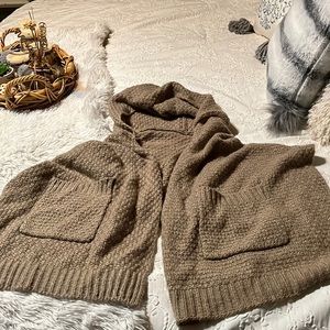 Hooded sweater shawl
